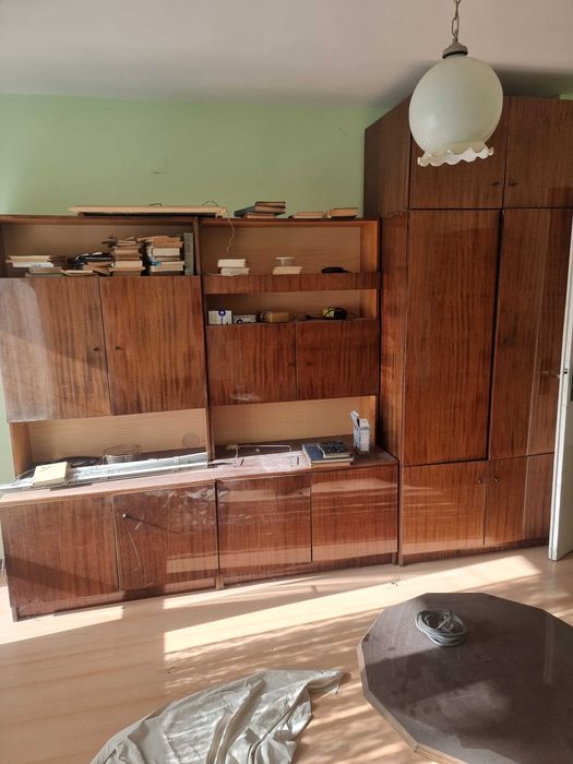 Подарявам мебели и дивани