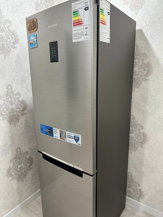 Продам холодильник Samsung