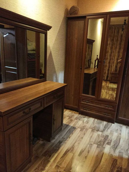 Продаётся 4-х комнатная квартира со всеми удобствами. (78 кв2)