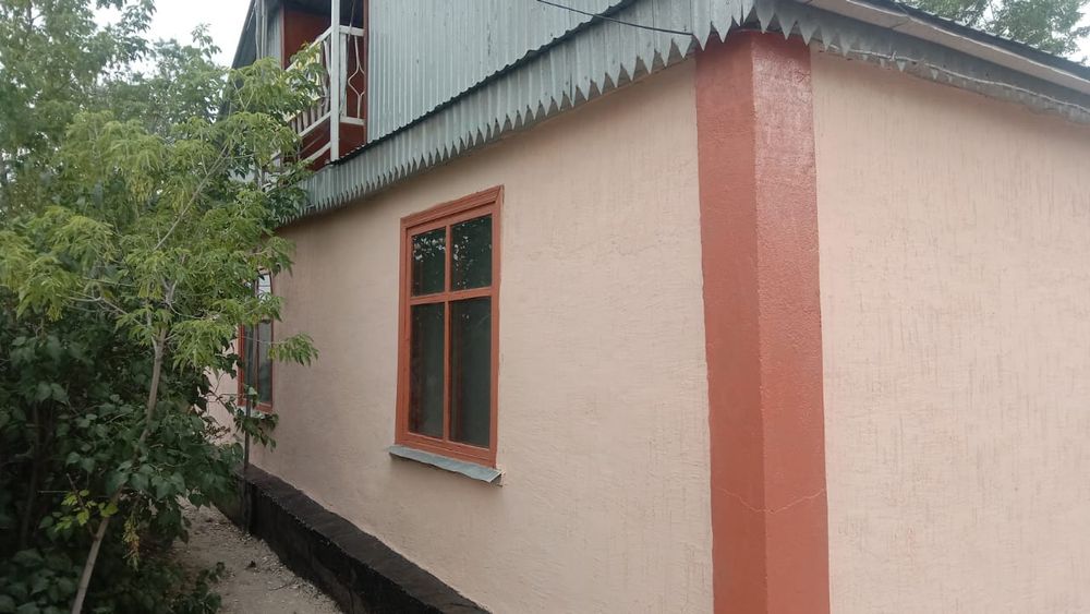 Продается дом с большим участком
