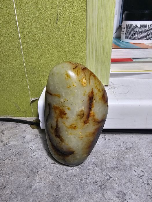 Продам хотанский нефрит