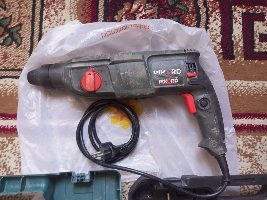 Продам рабочие.Перфораторы.