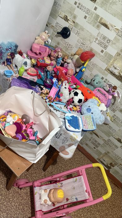 Продам набор детских игрушек