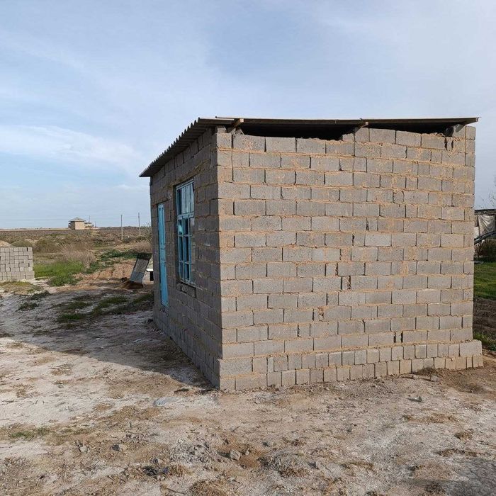 8 sotix uchastka sotiladi