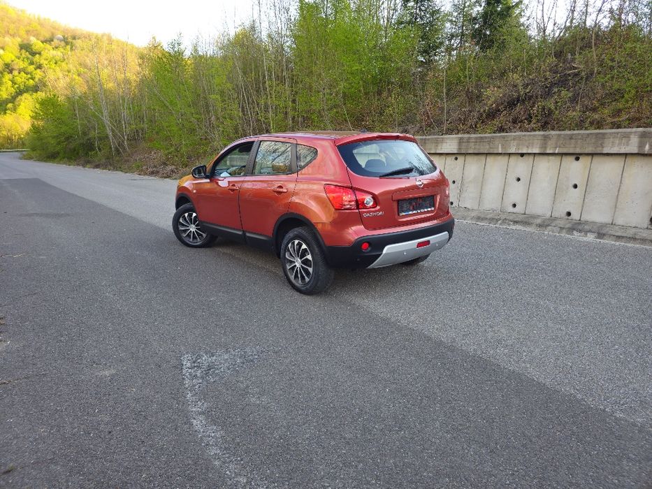 Nissan QASHQAI >Benzină/ Climă >Pilot