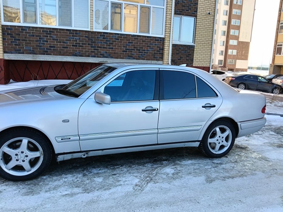 Продам Mercedes-Benz E320 4Matic, 1997 г.