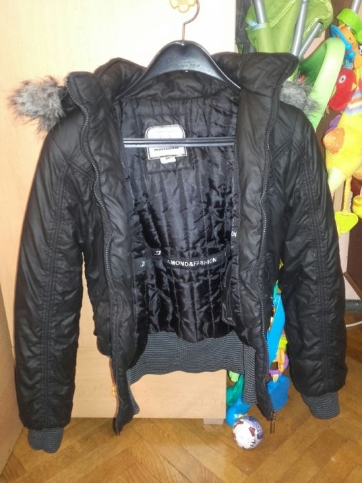 Дамско зимно яке Diamond