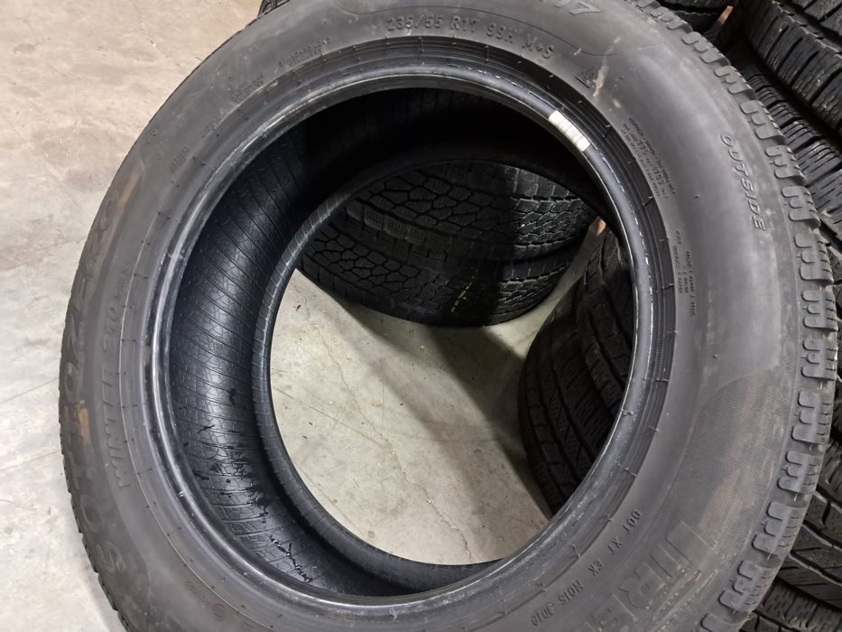 Anvelope second iarna 235 55 R17 Pirelli