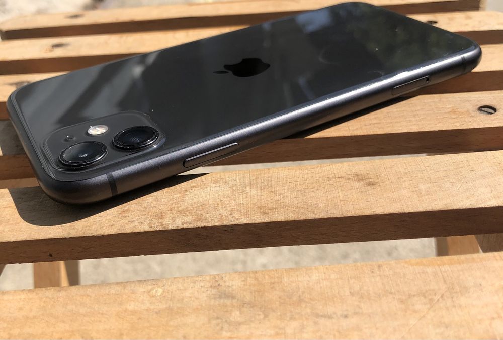 iPhone 11 Black 64gb