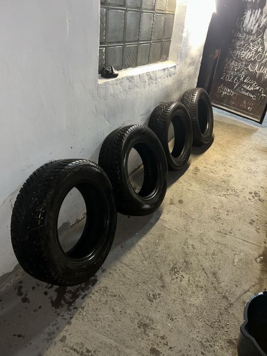 Зимние шины 195/65/15