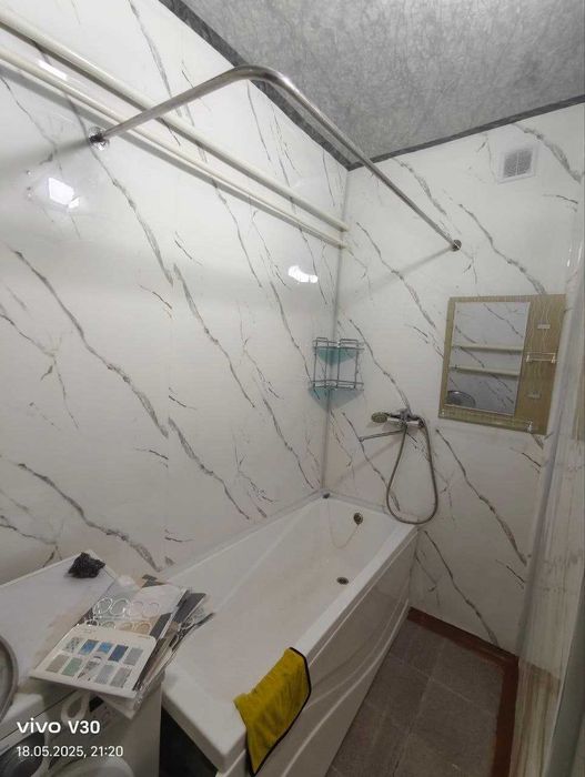 *Выкуп Цум метро Космонавтов 2ком,квартира возможно 3,Балкон 2х8,Центр