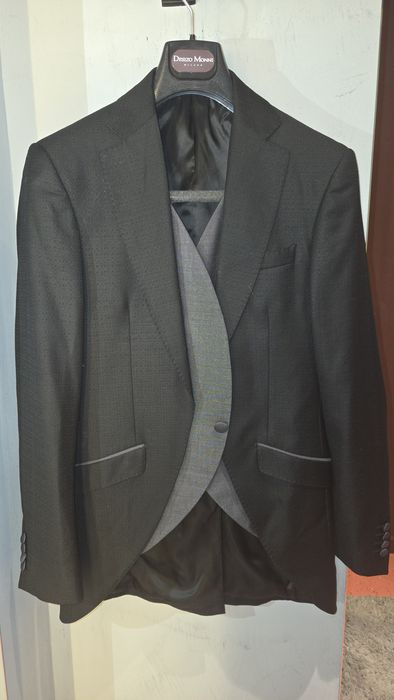 Продавам костюм за абитуренски бал за момче 174см високо 50 размеп кос