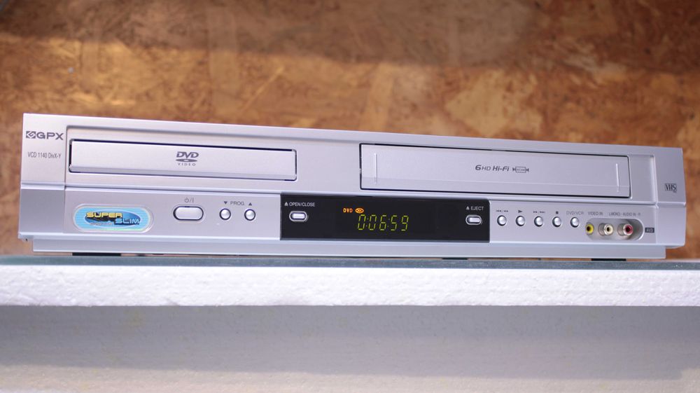 Combo player/recorder DVD-VHS(Video) GPX.