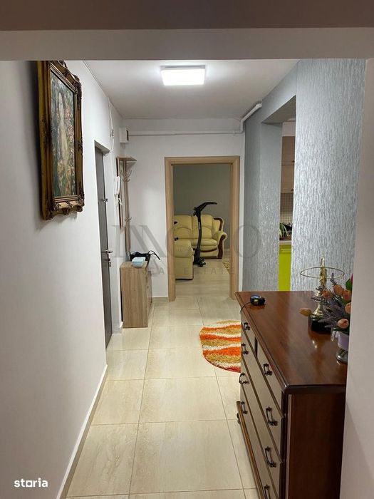 Apartament cu 3 camere / Panduri / Decomandat