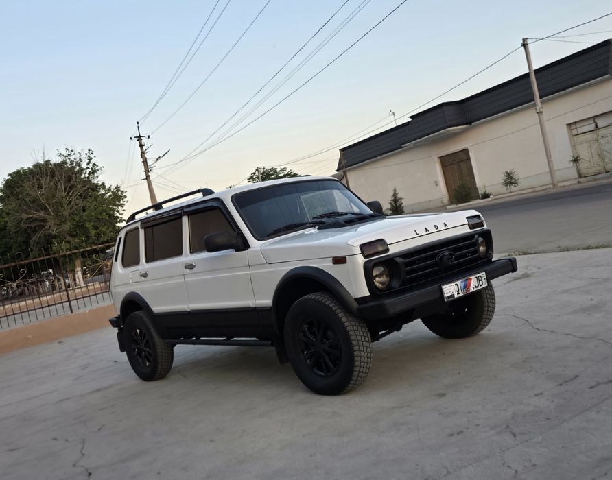 Niva 4x4 Sotiladi