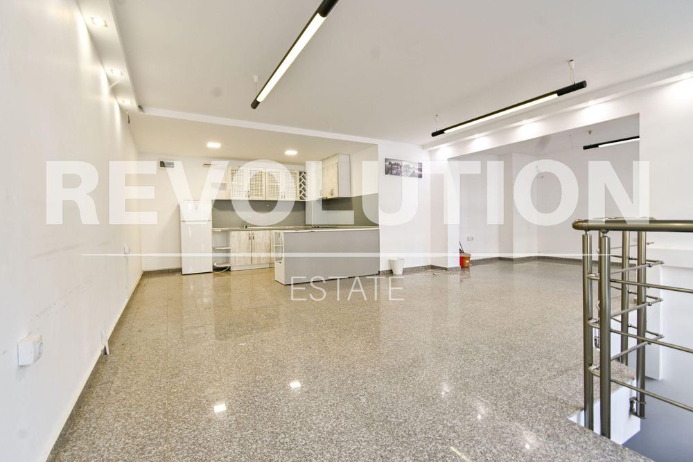 Офис в ж.к. Студентски град.