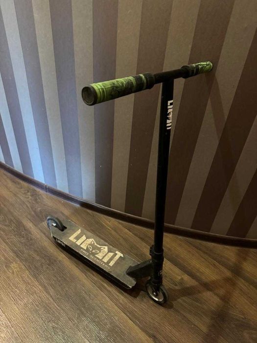 Трюковой самокат Limit Pro Scooters