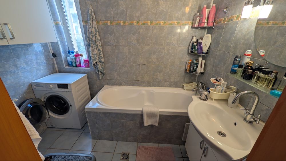 Ofer spre închiriere apartament cu 3 camere și loc de parcare privat, în Sibiu, cartier rezidențial Dumbrava