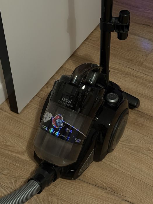 Пылесос Artel cyclone 2000