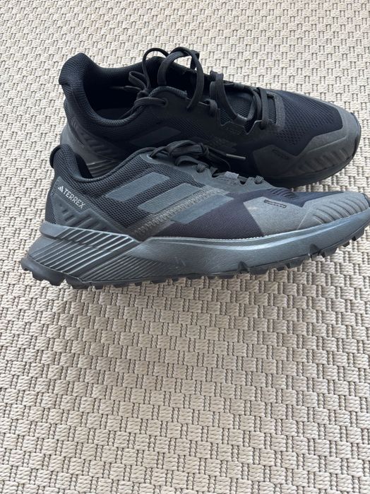 Adidasi Terrex 43,5 noi