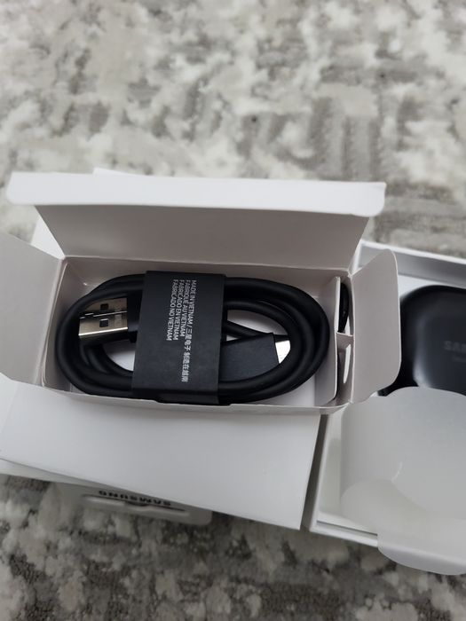 Наушники Самсунг