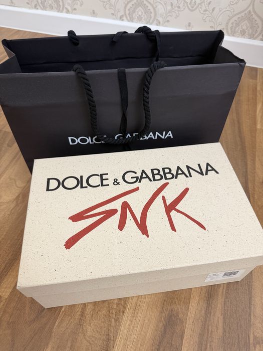 Абсолютно новые кроссовки Dolce&Gabbana