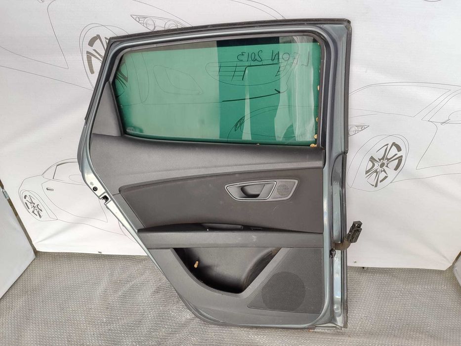 Usa Spate Stanga Seat Leon (5F) Hatchback 2012–2020 / Cod OEM 5F4833055 (11A)