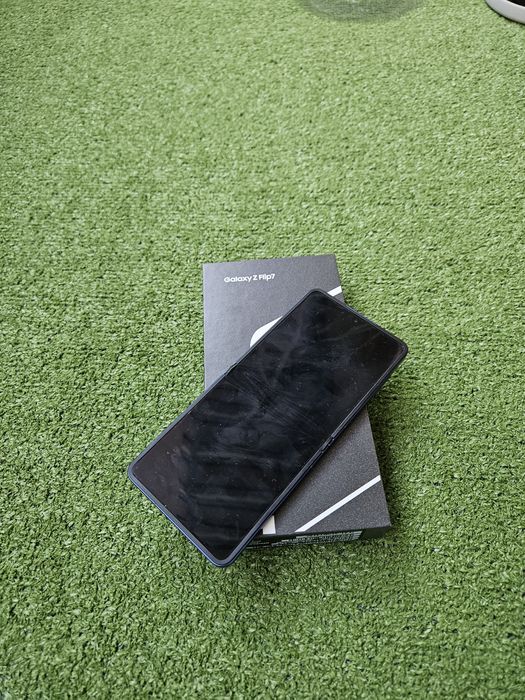 Samsung galaxy z flip 7 нов