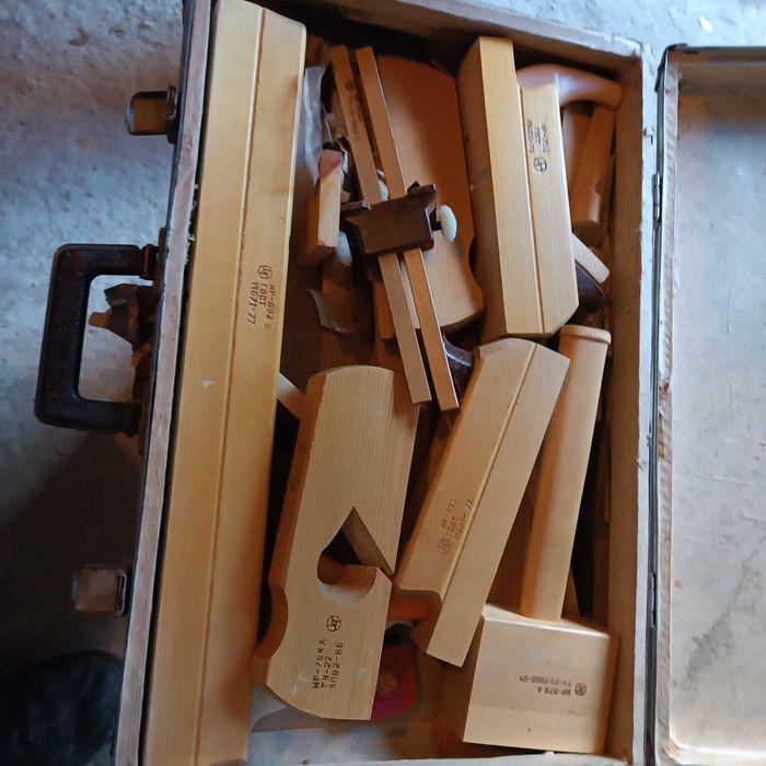 Дърводелски ръчен комплект с инструменти