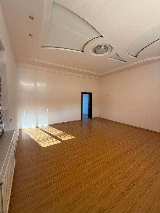 Шахар марказидан бизнес учун  ижарага хона