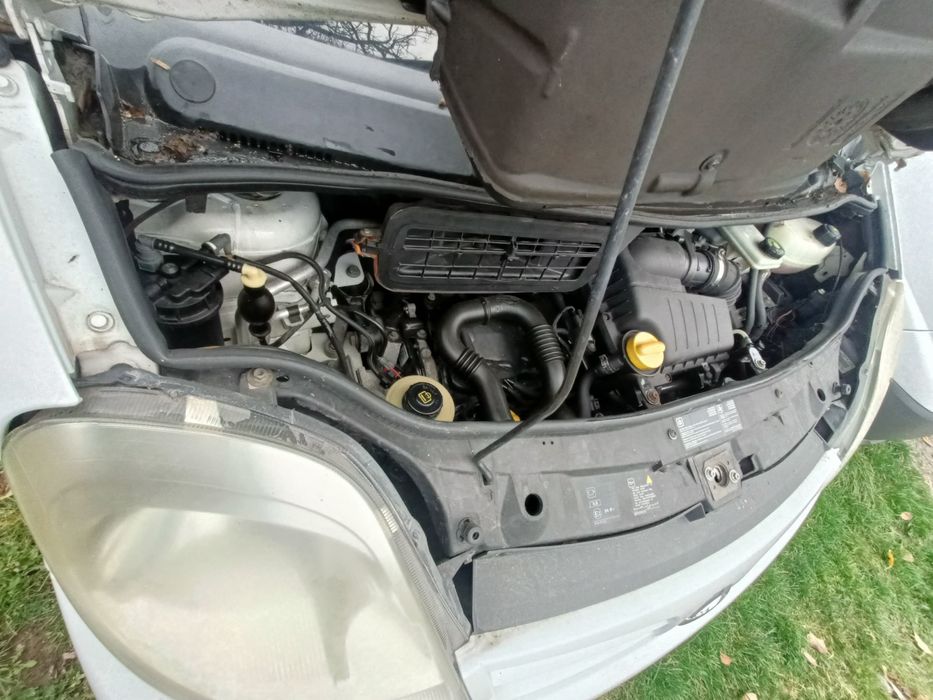 Mașină autoutilitare furgon