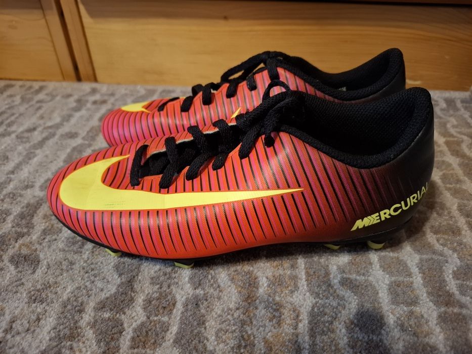Ghete fotbal copii Nike Mercurial