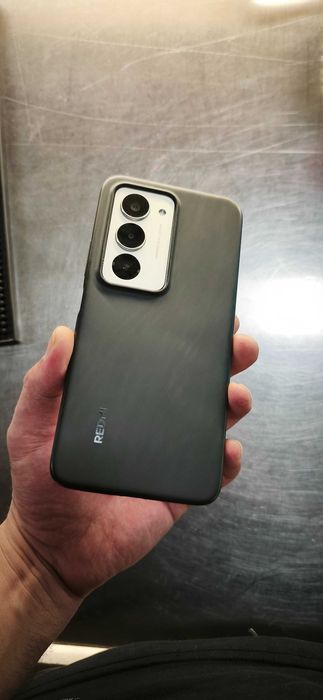 Продам Redmi 15  6/128