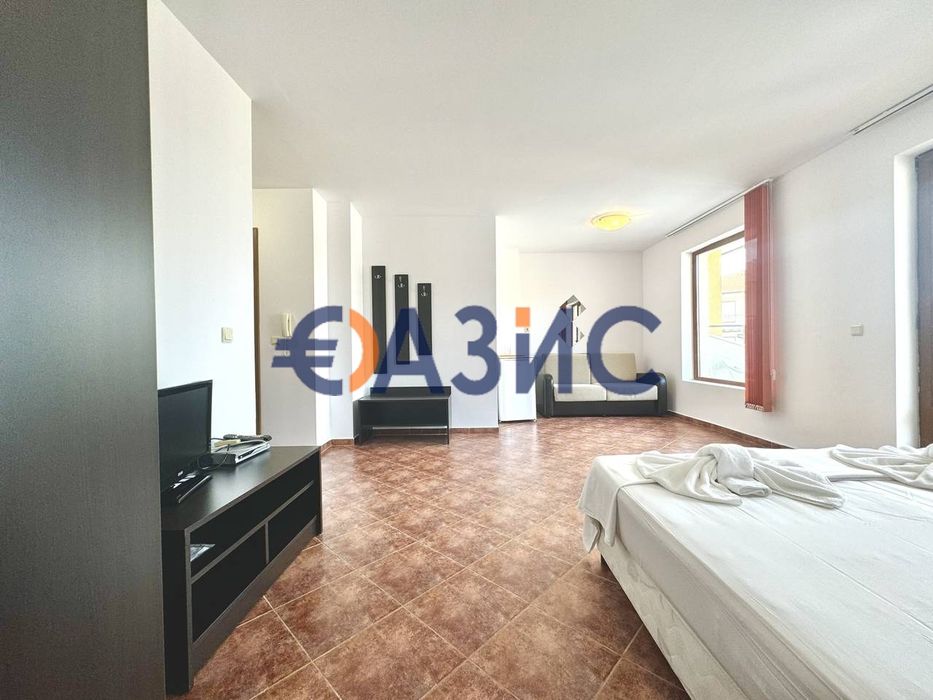 Продава се Едностаен апартамент в с. Кошарица, Област Бургас - 51 кв.м за 489 €/кв.м - Снимка #10