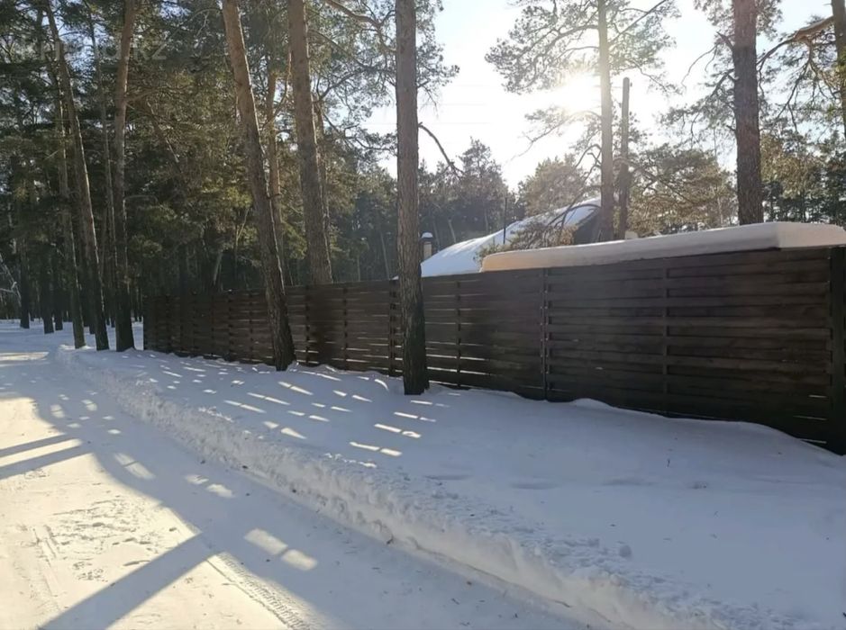 Продам дом в лесу