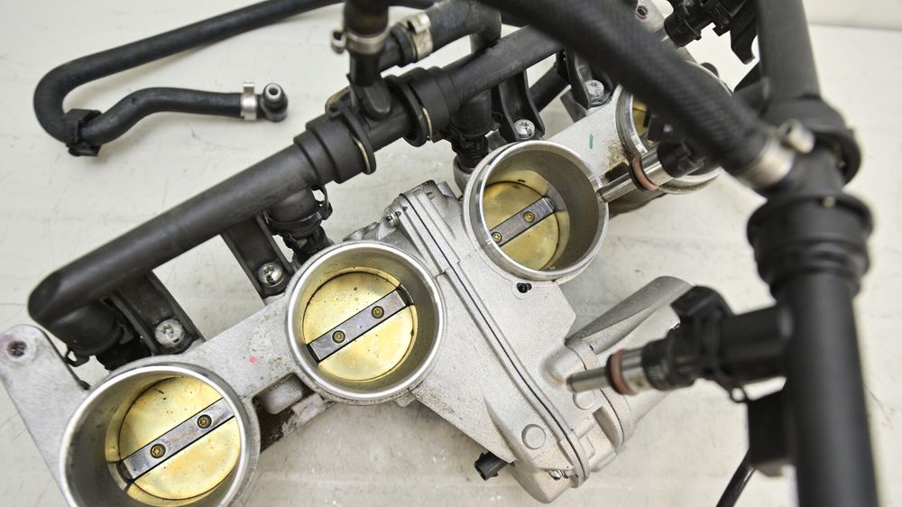 Rampa Corp Acceleratie Injectie Injectoare BMW S1000XR K49 2015 - 2019