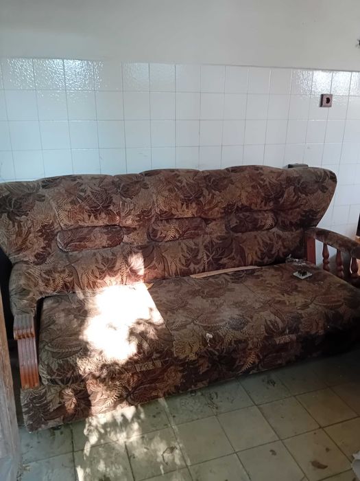 Диван с две кресла