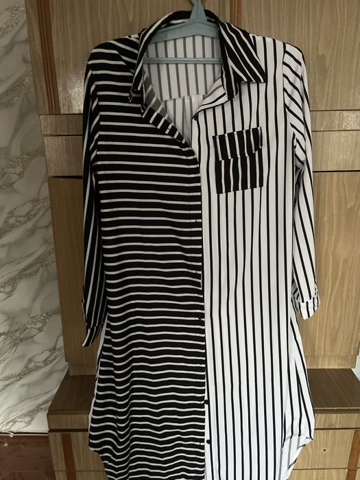 Платье -рубашка на пуговицах.