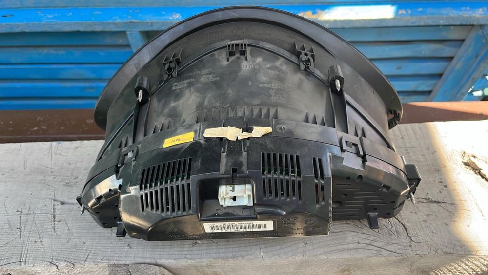 Продам щиток приборки на 211 мерседес