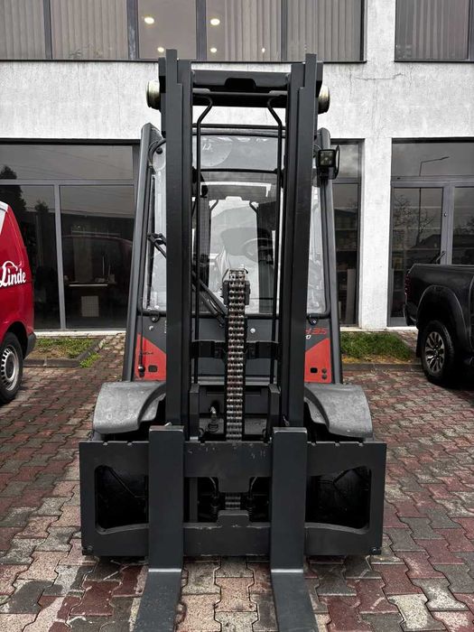 Stivuitor - Motostivuitor Linde H35T-02 CABINĂ An fabricație 2014