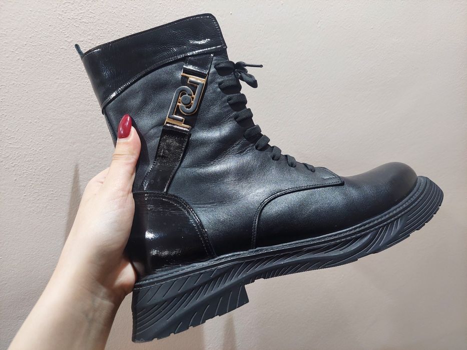 Дамски зимни боти от естествена кожа