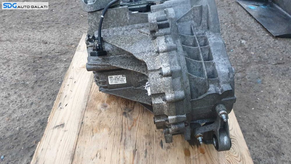 Cutie Viteze Manuala 6 Trepte Ford Kuga 2.0 D 4X4 2008 - 2012 Cod 8V4R-7002-BG