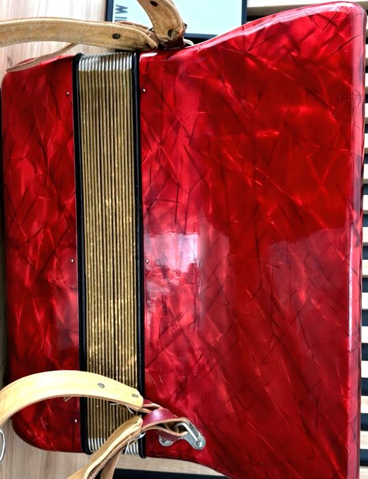 Acordeon Hohner Concerto 2 cu 72 basi