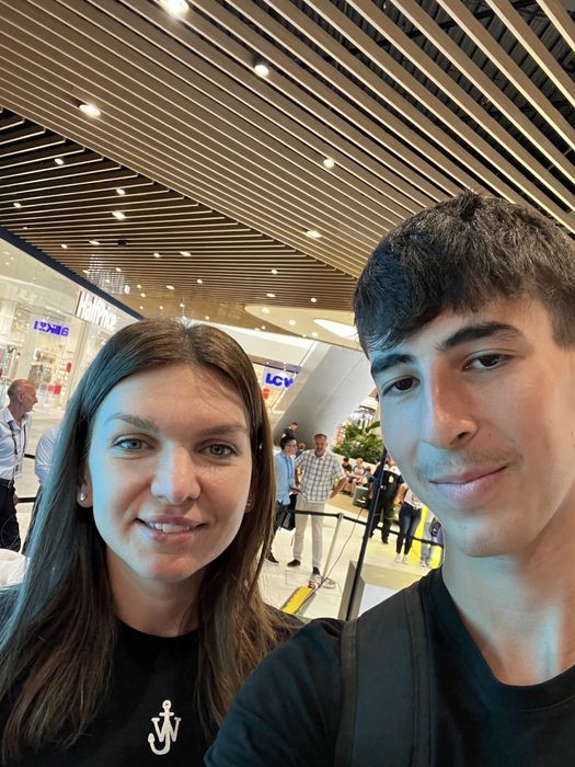 Minge semnata de Simiona Halep la iasi