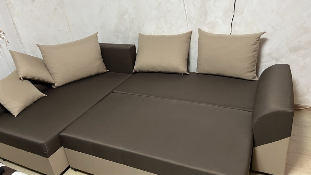 De vânzare colțar extensibil cu lada