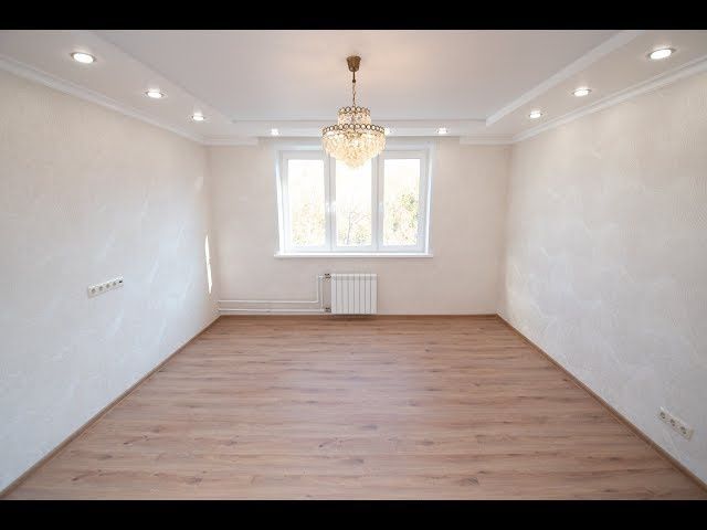 Настил линолеума. Ламинат