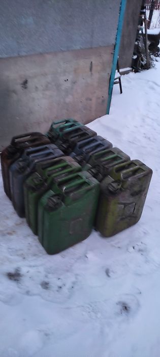 Канистры под гсм