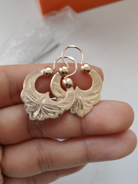 Продам золото кольцо серьги