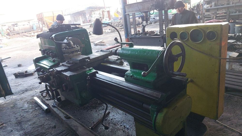 Токарный станок советский