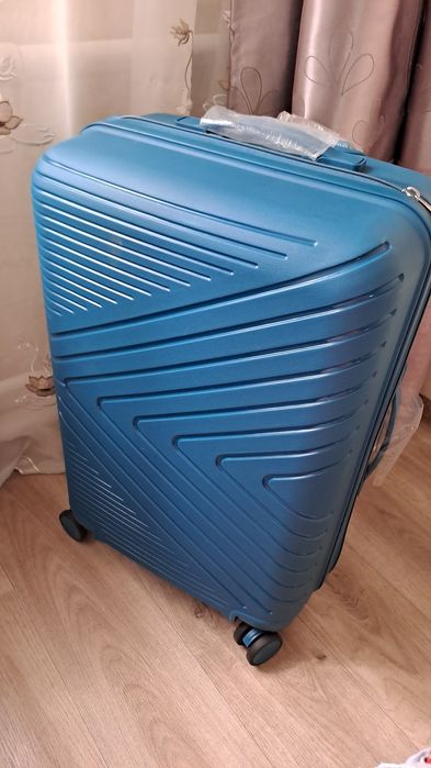 Чемодан новый...